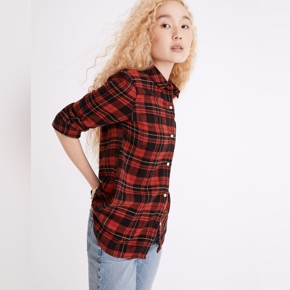 Madewell Classic Ex-Boyfriend Shirt in Red and Black Kirtling Plaid size Large - Picture 2 of 9